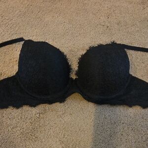 Black Lace Push-Up Bra with Scalloped Edges ❣️ A